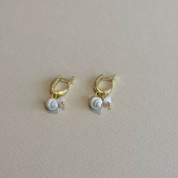 White Shell Earrings R850 - Picture 2 of 3